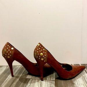 Steve Madden Bronze Leather Pumps size 10